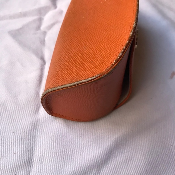 Tory Burch Eyeglass case - Picture 4 of 7